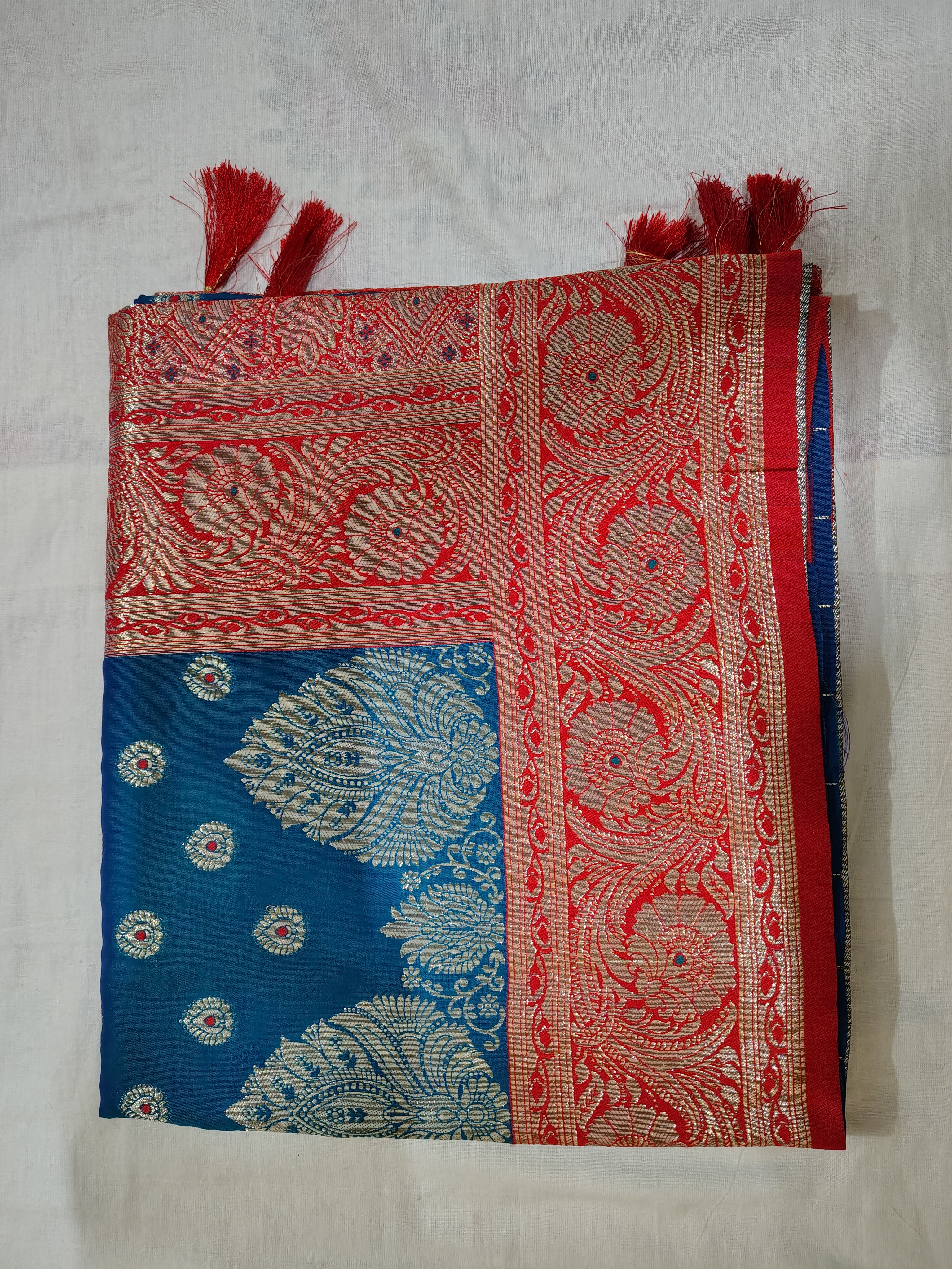 Red Bull Saree