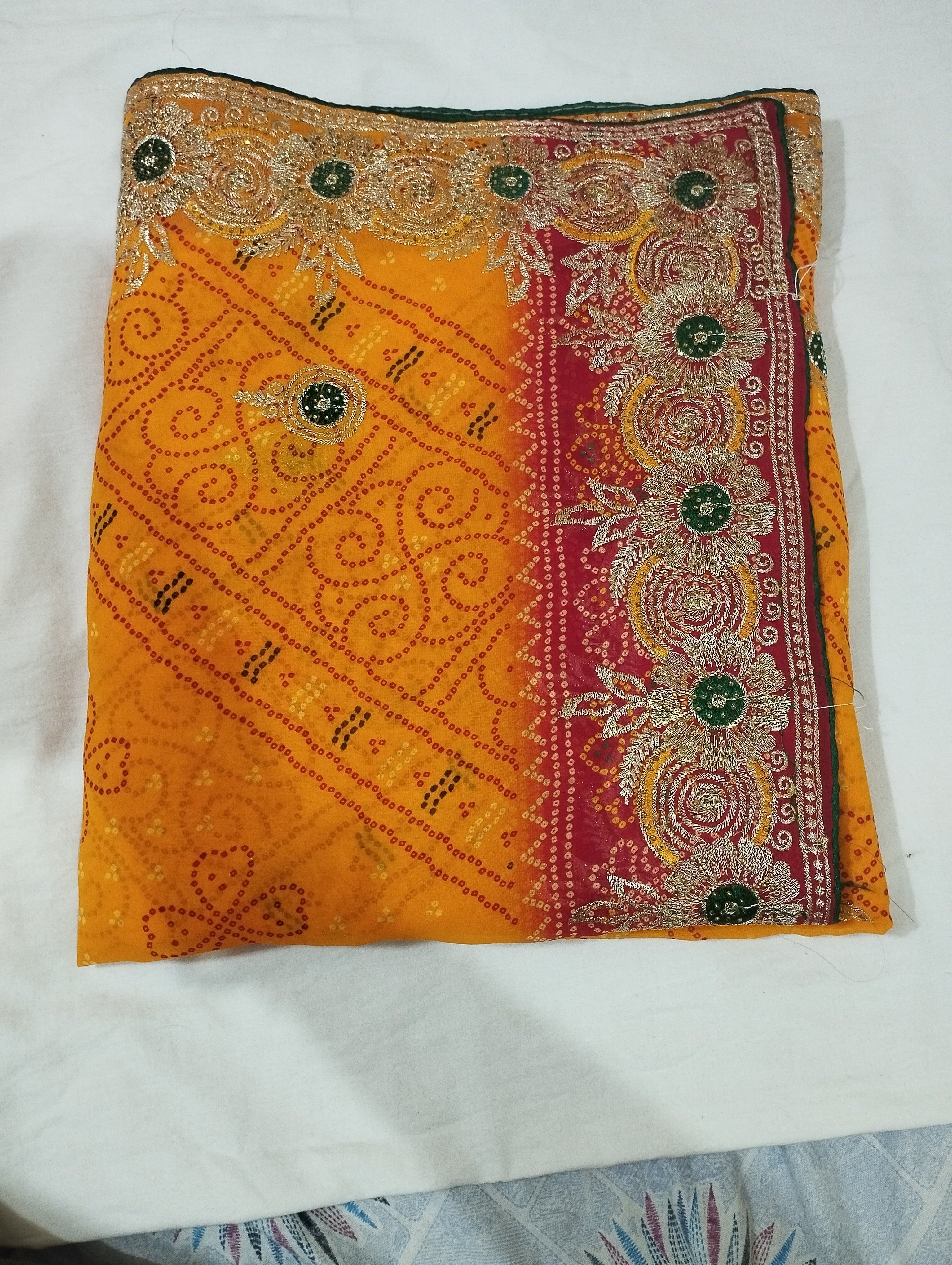 Bhandhej Chundri B Saree
